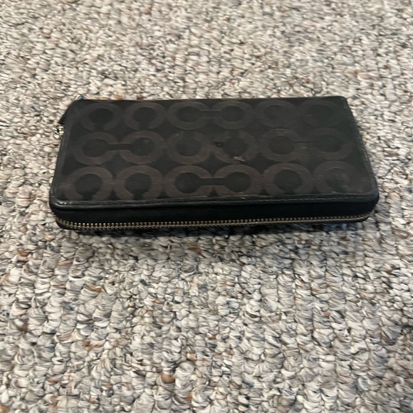 Coach Handbag - Picture 2 of 3